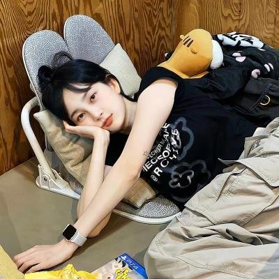 江豚·风时舞